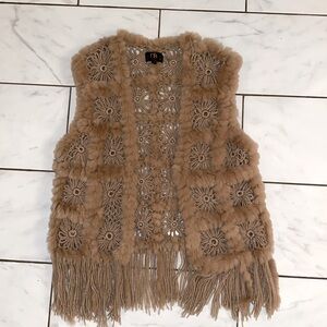Metric knits fur vest size medium